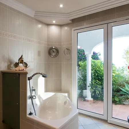 Relaxing Heated Pool Luxurious Views Massage Villa Santa Úrsula